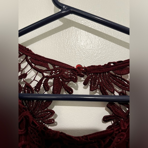 Women’s Dress - Picture 5 of 8